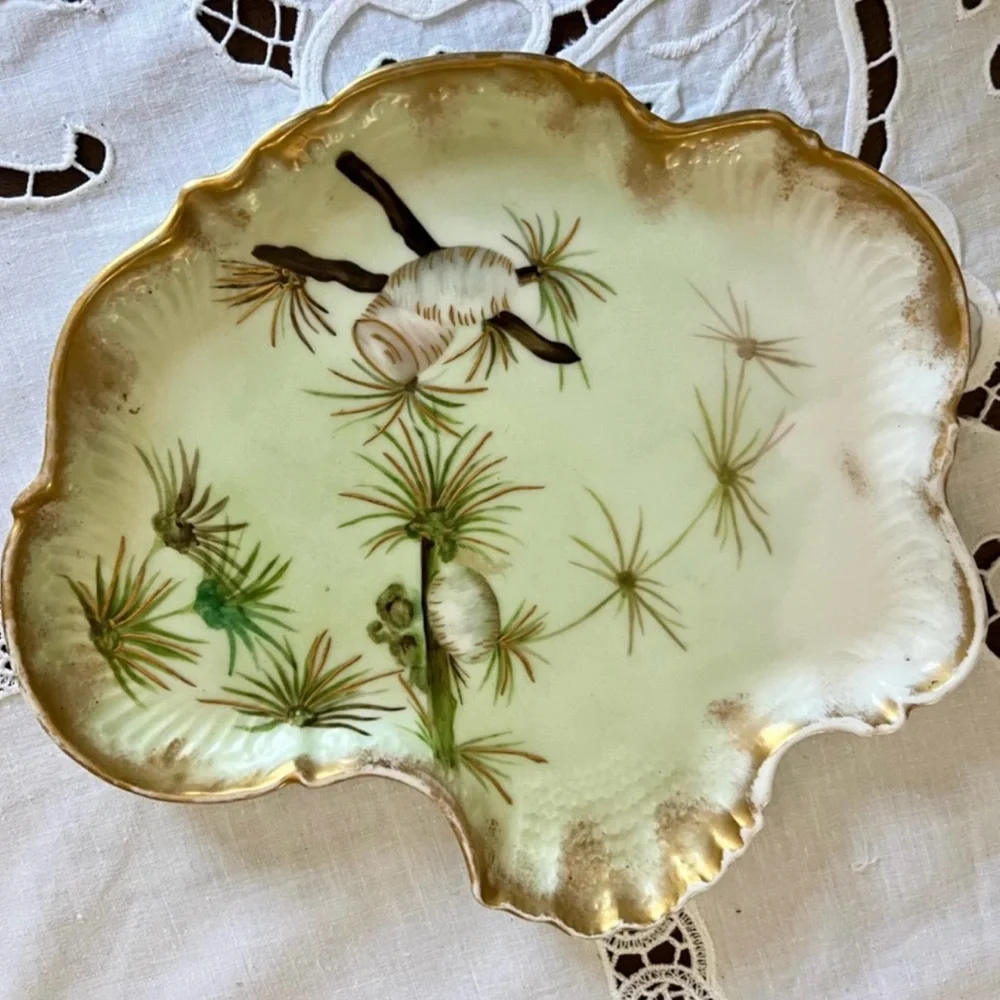Limoges Vintage Unique Shape Dish Ceramic Ivory/Whit/Green w/ Gold Trim - Picture 13 of 15